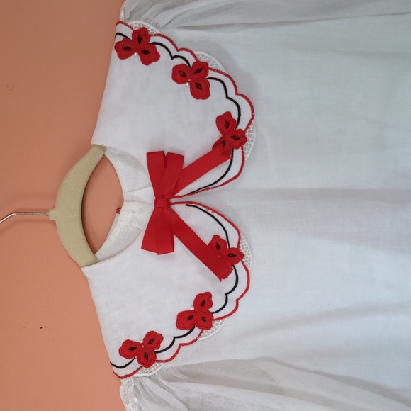 VINTAGE white collar blouse, size small - Picture 7 of 10